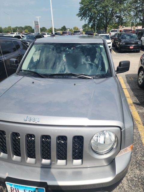 2016 Jeep Patriot Plata (Billet Silver Metallic Clearcoat) SUV/Crossover Todo terreno 6 velocidades Automática