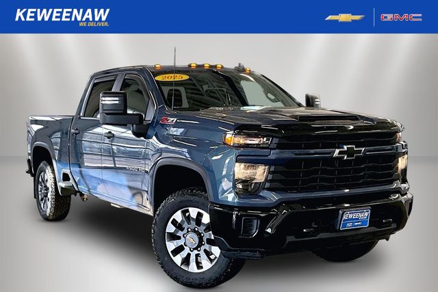 2025 Chevrolet Silverado 2500HD Custom Crew Cab 4WD