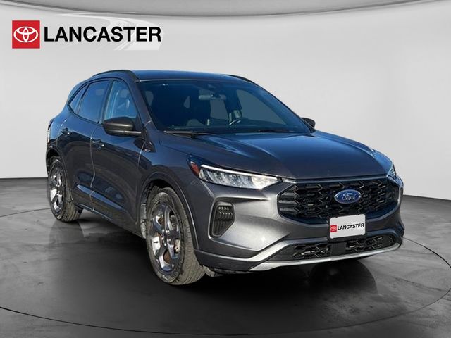 2023 Ford Escape ST-Line FWD
