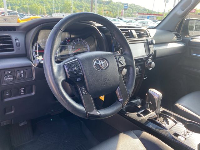 2018 Toyota 4Runner TRD Off-Road Premium photo
