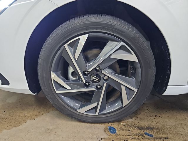 used 2025 Hyundai Elantra Hybrid car, priced at $24,311