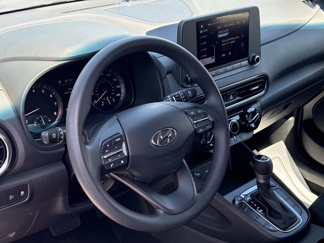 Used 2023 White Hyundai SEL image 18