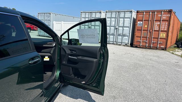 New 2026 Toyota Sienna Van