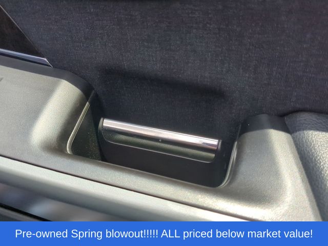 Used 2022 Blue Metallic Ford Lariat image 45