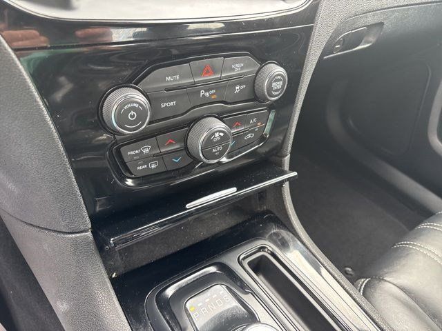 2023 Chrysler 300 S photo