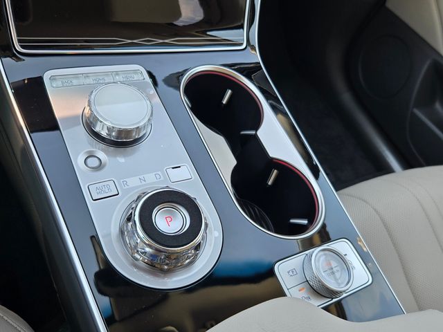 2027 Genesis GV80