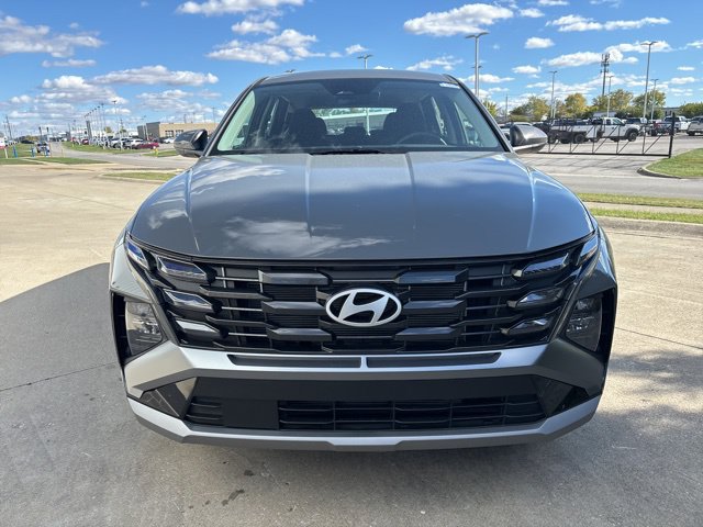 New 2026 Gray Hyundai SE image 4