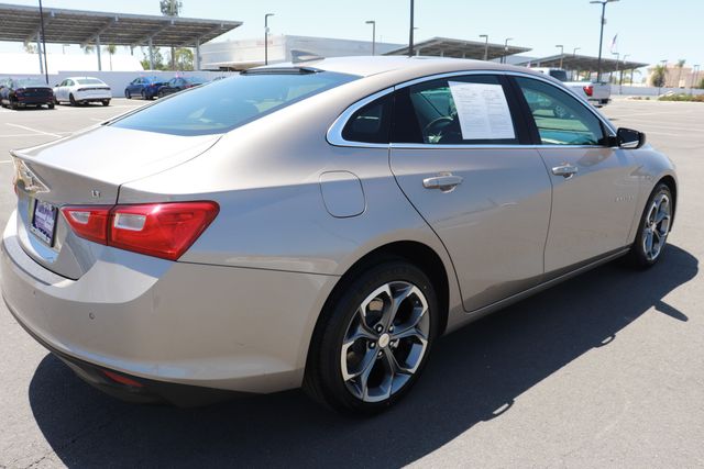 2024 Chevrolet Malibu LT photo