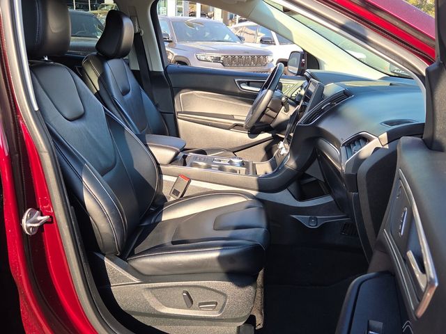 Used 2022 Red Ford Titanium image 15