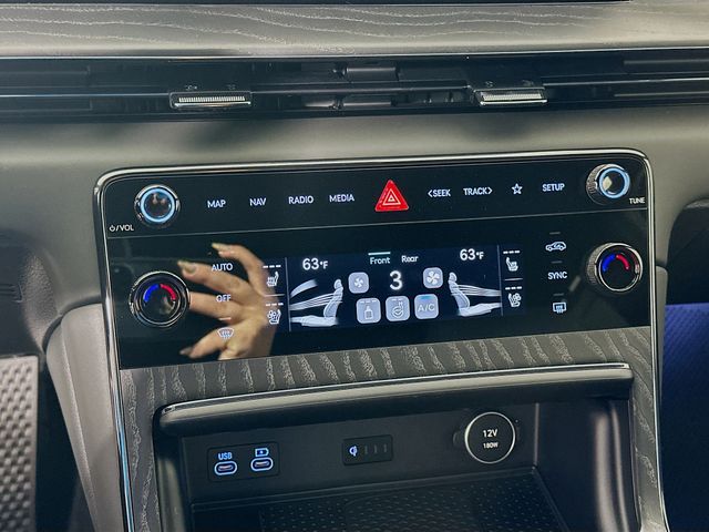Thumbnail: 2026 Genesis GV80 - 14