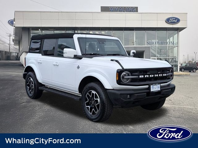 2024 Ford Bronco Outer Banks 4-Door 4WD