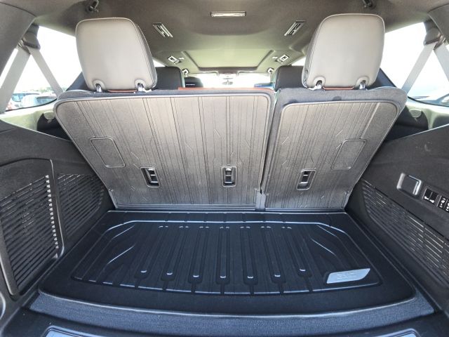 2024 GMC Yukon Denali Ultimate:C02471