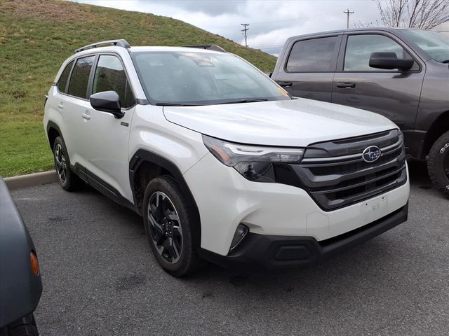 2025 Subaru Forester Hybrid Premium AWD
