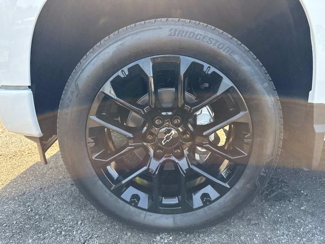 2025 Chevrolet Silverado 1500 - Image 9