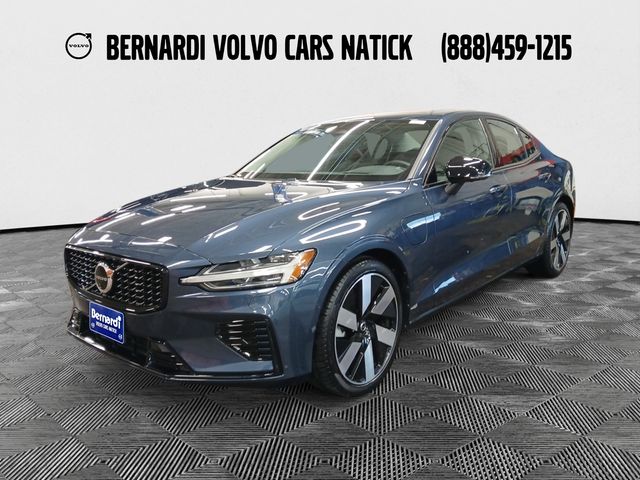 Denim Blue Metallic 2025 Volvo S60 Sedan All-Wheel Drive Automatic