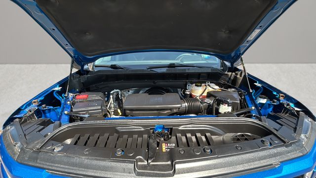 Used 2023 Blue Chevrolet RST image 32
