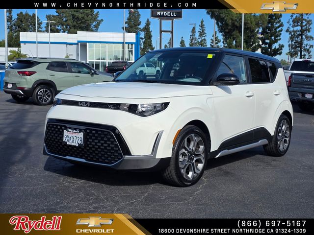 Clear White 2025 Kia Soul SUV / Crossover Front-Wheel Drive Continuously Variable Transmission