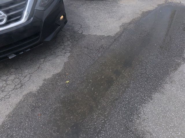2017 Super Black Clearcoat Nissan Altima 2.5 SR FWD Sedan