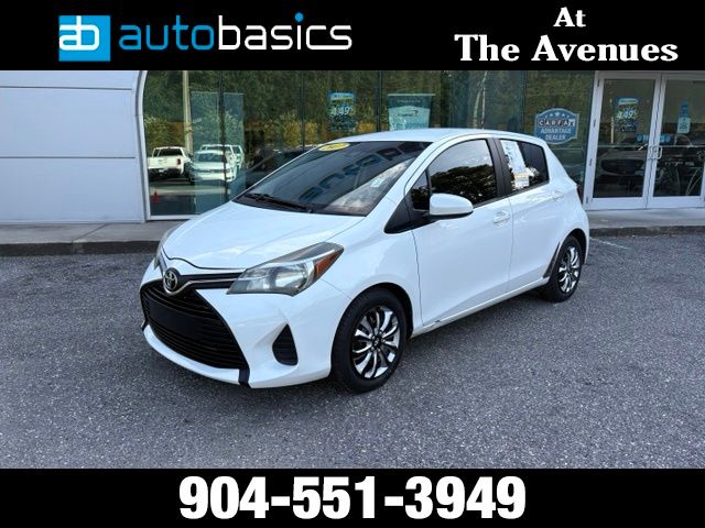 Super White 2017 Toyota Yaris Hatchback Front-Wheel Drive 4-Speed Automatic Overdrive