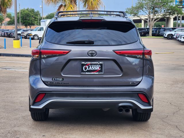2023 Toyota Highlander XSE Gray at Bayway Cadillac Southwest