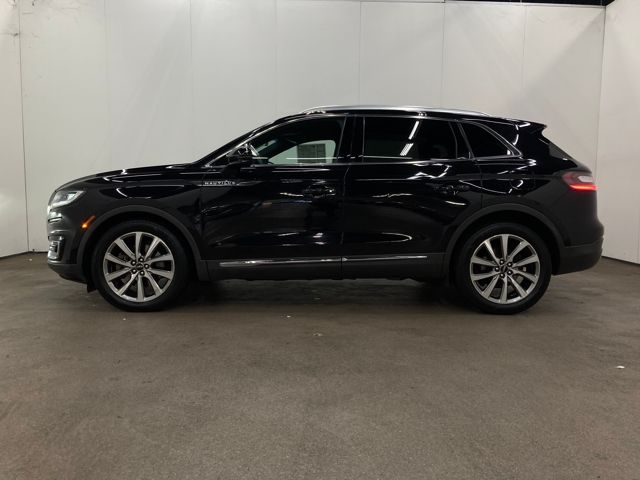 2019 Lincoln Nautilus Select
