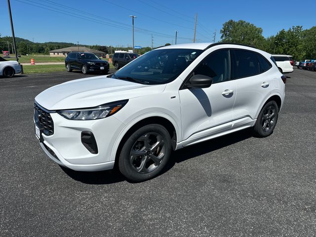 2023 Ford Escape ST-Line AWD