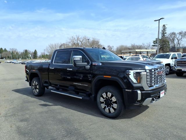  2025 GMC Sierra 3500HD Denali Crew Cab 4WD   