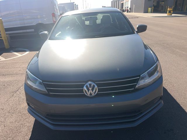 2016 Volkswagen Jetta 1.8T Sport 2