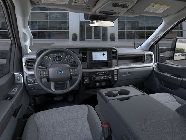 2025 Ford F-350 Super Duty XL