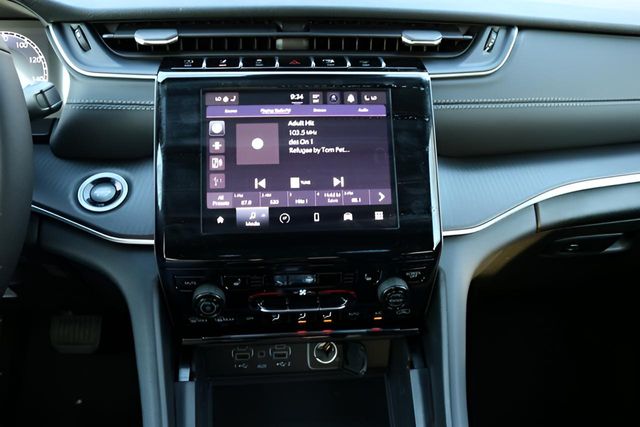 New Car 2025 Jeep Grand Cherokee L  Laredo For Sale Under $35,000 In Austin, Texas