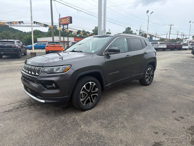 Gray (Granite Crystal Metallic Clearcoat) 2022 Jeep Compass SUV / Crossover Four-Wheel Drive 9-Speed Automatic