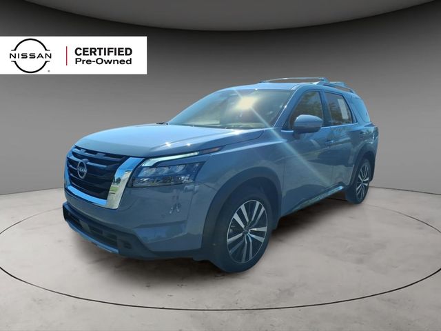 2025 Nissan Pathfinder Platinum 4WD