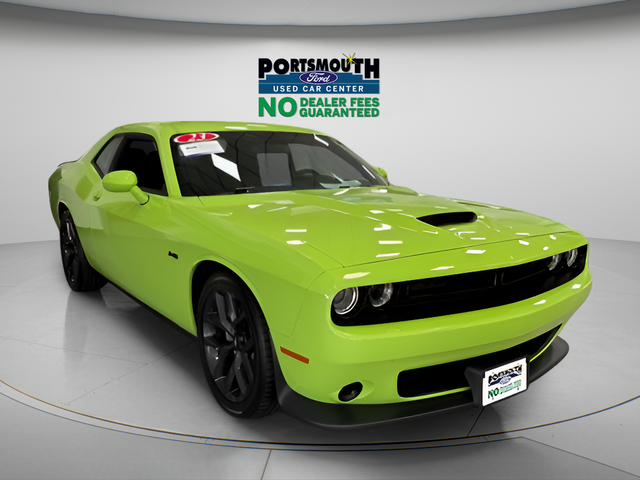 Green (Sublime Metallic) 2023 Dodge Challenger Coupe Rear-Wheel Drive 6-Speed Manual