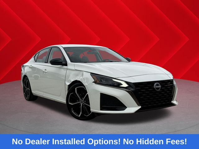 2023 Nissan Altima 2.5 SR White at Central Houston Nissan