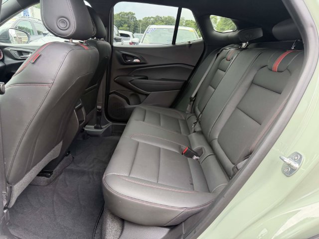 Used 2024 Chevrolet Trax SUV