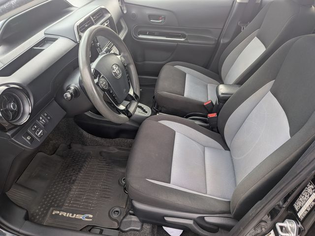 2018 Toyota Prius c - Image 12