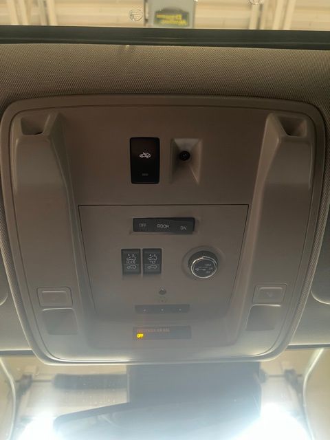 2016 Cadillac Escalade Premium photo