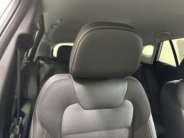 2025 Chevrolet Trax LT photo