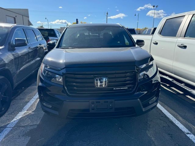 2021 Honda Ridgeline Black Edition 2