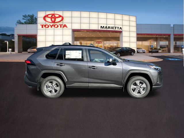 2024 Toyota RAV4 XLE 29