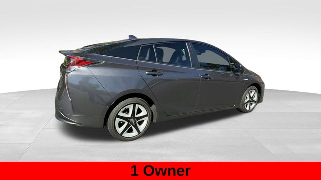 2018 Toyota Prius Four Touring photo