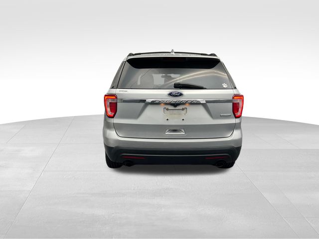 2016 Ingot Silver Metallic Ford Explorer Base FWD SUV
