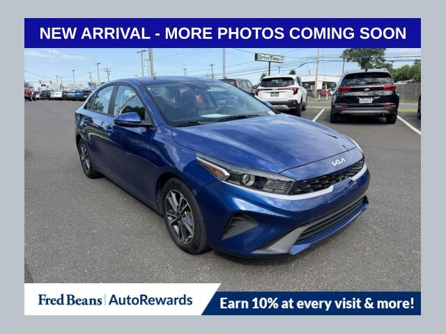 Deep Sea Blue 2023 Kia Forte LXS FWD Sedan Front-Wheel Drive Continuously Variable Transmission