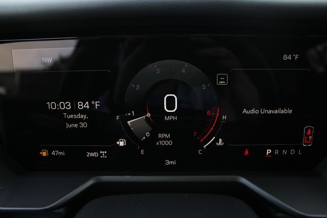 New 2026 White GMC Elevation image 15