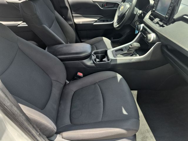 Used 2019 Toyota RAV4 LE 4D Sport Utility