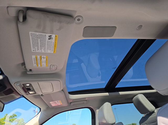 2025 Gray Metallic Ford Expedition Platinum 4X4 SUV