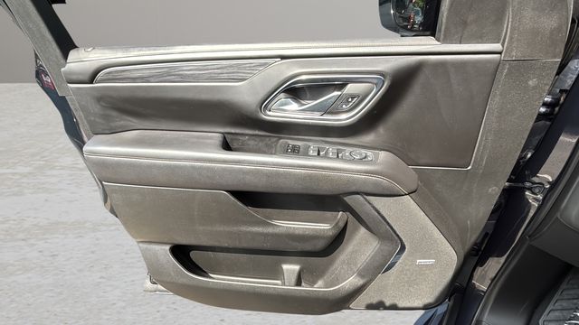 Used 2023 Silver GMC SLT image 17