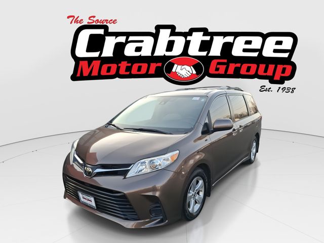 2018 Toyota Sienna LE