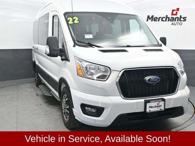  2022 Ford Transit Passenger 350 XLT Medium Roof LB RWD   