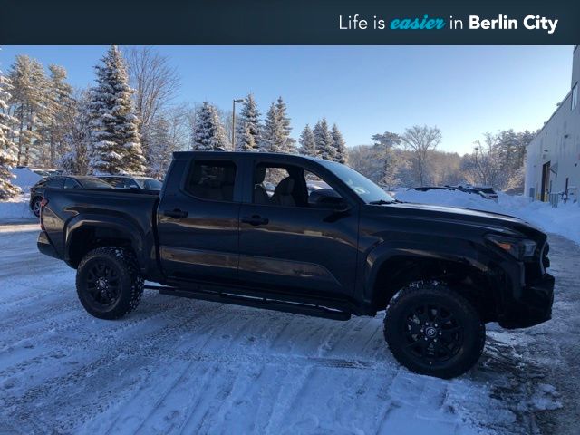 2025 Toyota Tacoma SR5 Double Cab 4WD